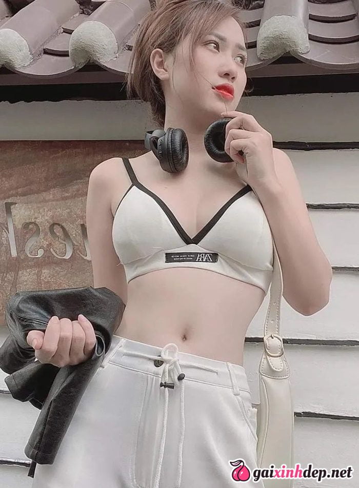 Lam Anh Tiktok Mac Bikini