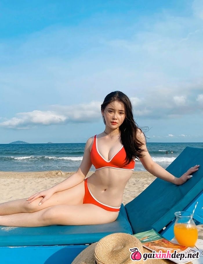 Thái Thảo Nguyên Bikini
