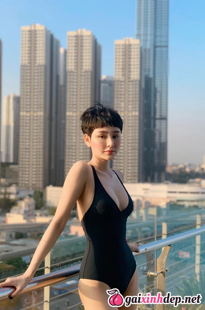 Hiền Hồ Bikini