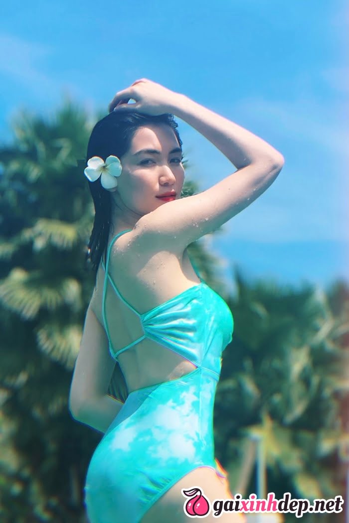 Hoa Minzy Bikini