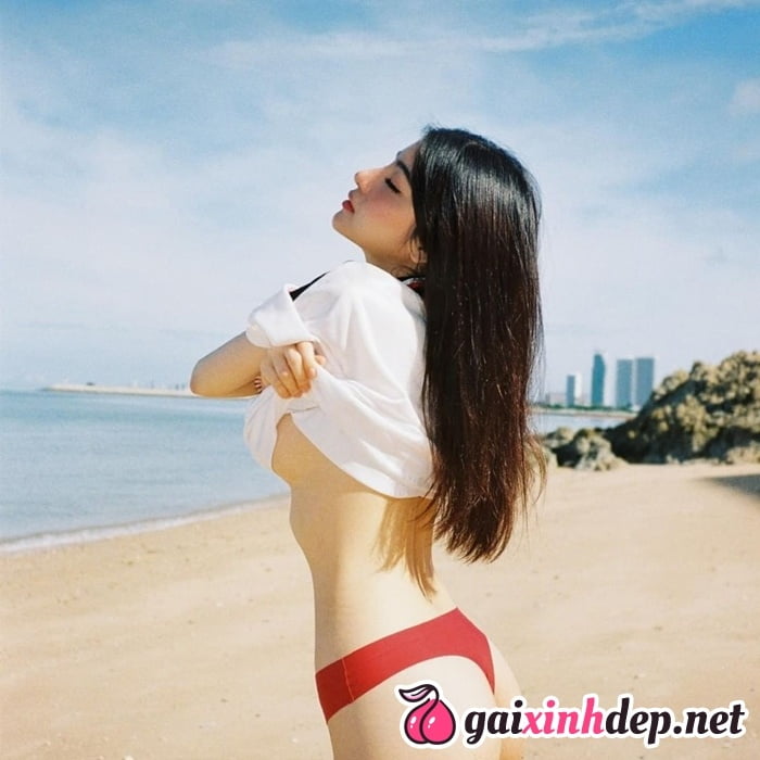 Gai Xinh 2K8 Bikini
