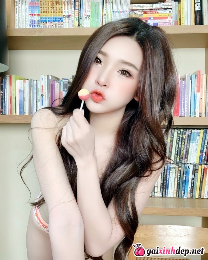 Girl Xinh Show Hàng 18