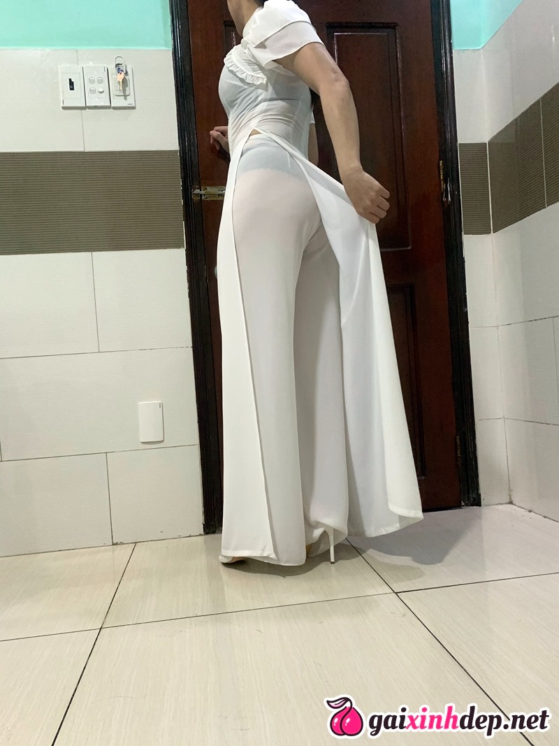 Quay Len Ao Dai 64